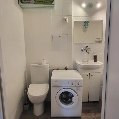 Klara アパート プツク