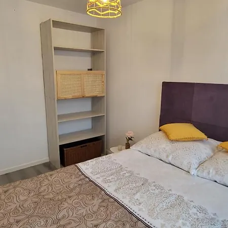 Klara アパート プツク